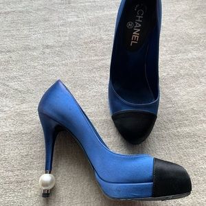 CHANEL HEELS WITH PEARL DETAIL